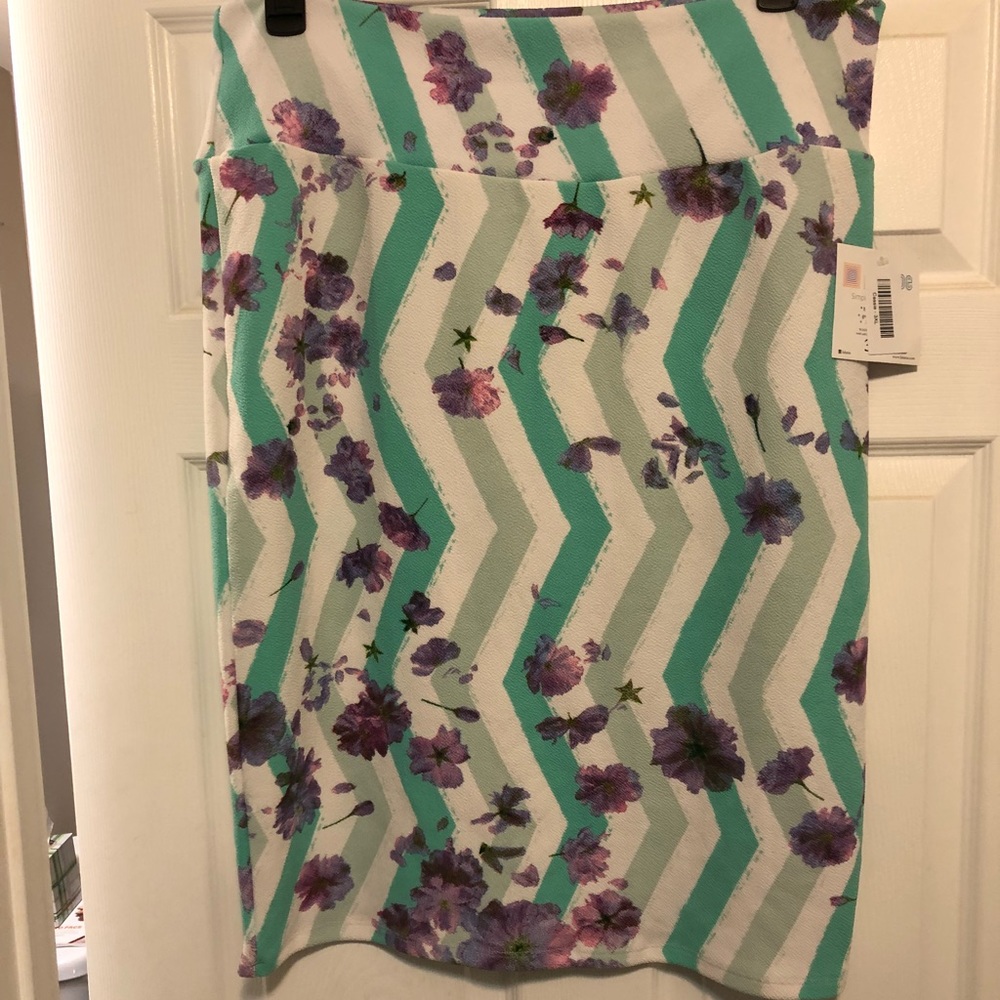 Lularoe 3x Cassie Pencil skirt NWT